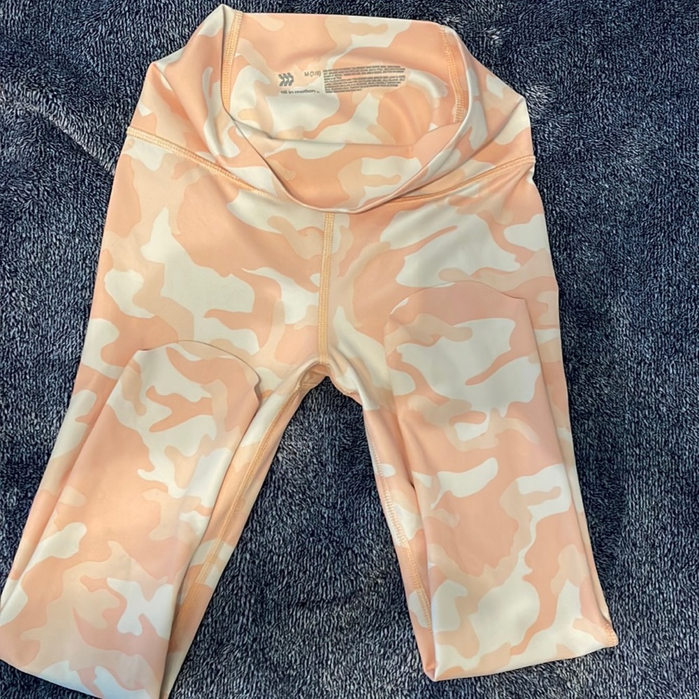 Pink camo yoga pants